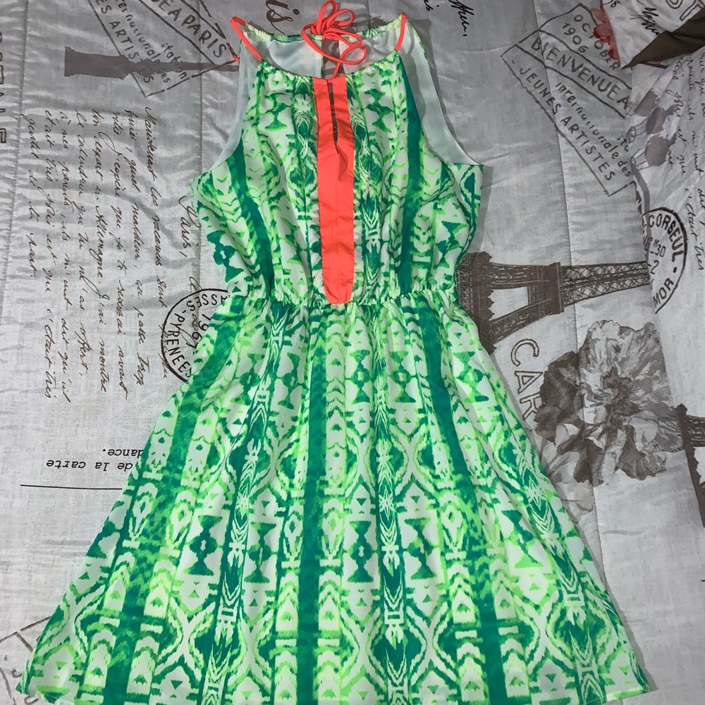 NWOT Everly Boutique Dress